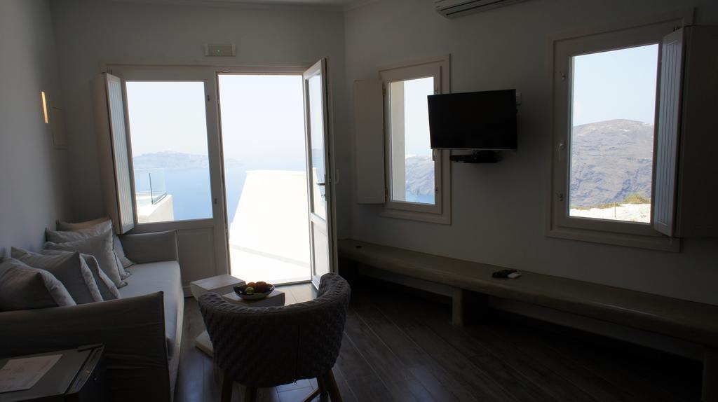 אימרוביגלי Pantheon Deluxe Villas מראה חיצוני תמונה