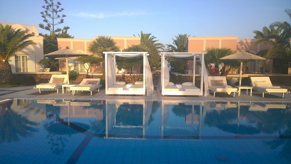 אימרוביגלי Pantheon Deluxe Villas מראה חיצוני תמונה