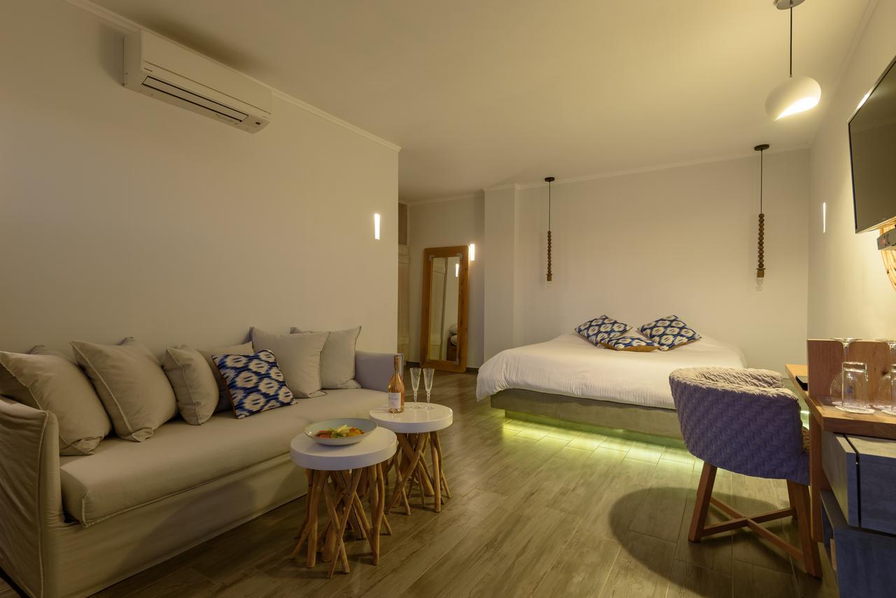 אימרוביגלי Pantheon Deluxe Villas מראה חיצוני תמונה